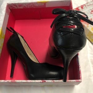 Chinese Laundry, Don’t Stop Heels, Black leather.